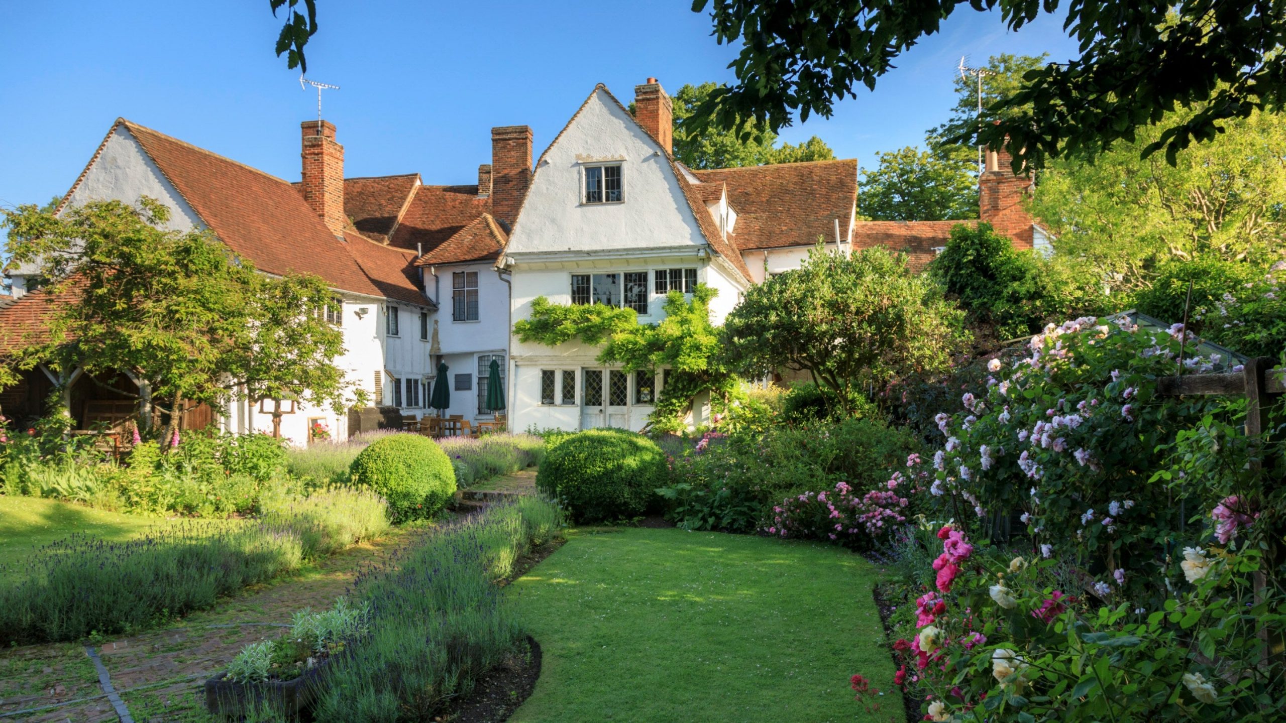 Primethorpe Paving – Increasing organic traffic & local footfall for home & garden company